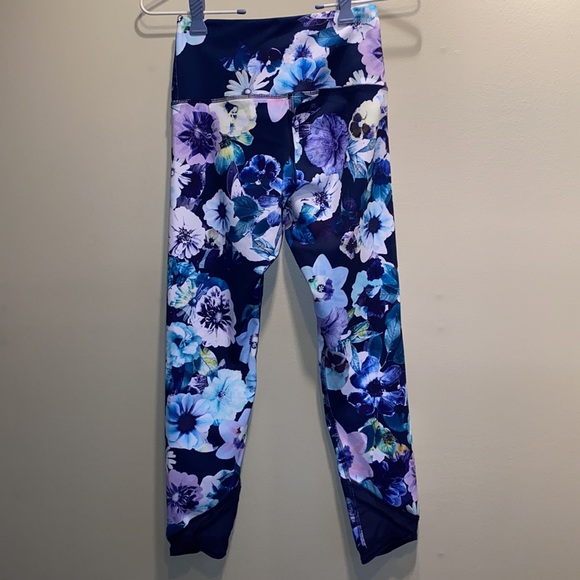 Old Navy Floral Workout Leggings SZ: XS - Picture 4 of 6